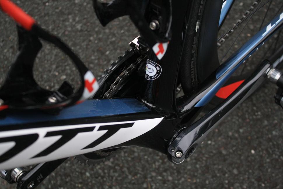 Tour de France tech 2014 Sylvain Chavanel s IAM Cycling Scott